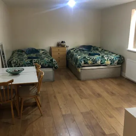 فندق مبيت وإفطار Big Rusholme With Tv And Private Bathroom-parking&wifi *
