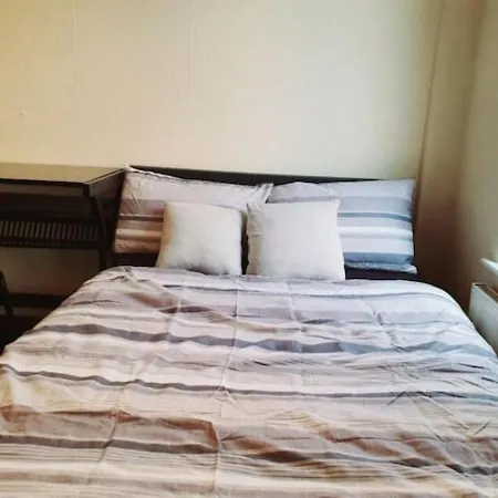 Holiday home Bright And Spacious 3 Bed House Manchester