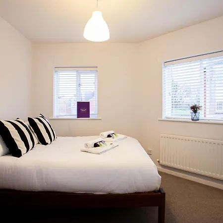 Σπίτι διακοπών Spacious, Welcoming 3 Bed House, Near City Centre With Garden *