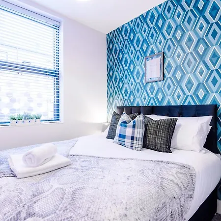 Rest & Recharge At Ash House Near Mediacityuk Holiday home