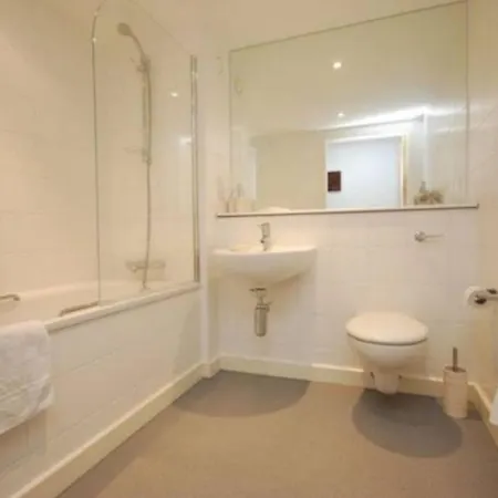 Apartment Modern 2 Bed *