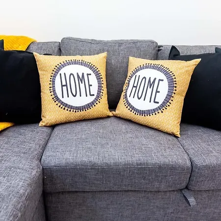 City Dreamz Beautiful Modern In City Centre Apartment *