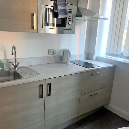 Luxury Central Sleeps 2