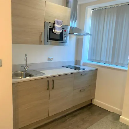 Апартаменты Luxury Central Sleeps 2 *