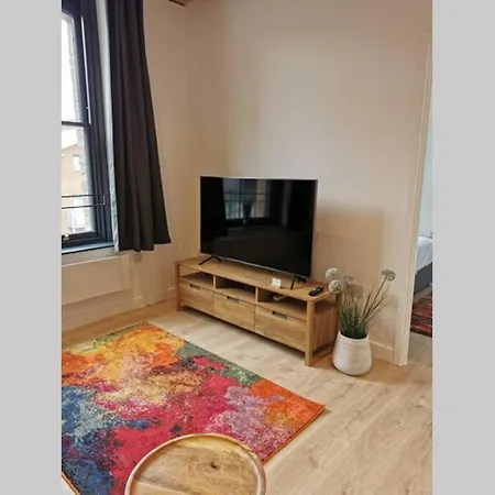 Superb 3bed2bath 5min Walk To Victoria Station Apartmán *