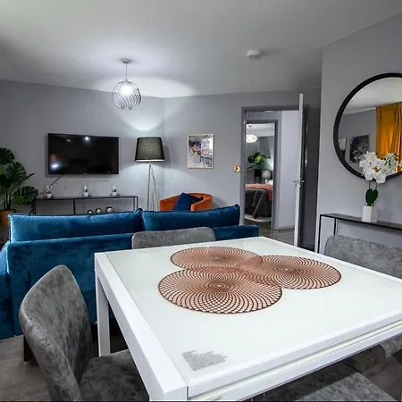 Trafford Place Apartment