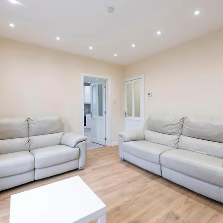Guestready - Modern 2br In Salford Holiday home *