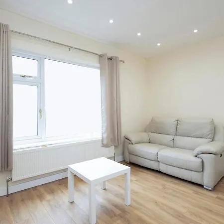 Guestready - Modern 2br In Salford Manchester