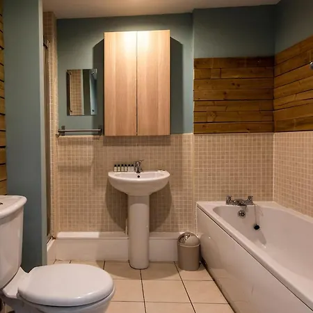 Trendy 2Br Close To Media City University Of Salford & City Center Manchester