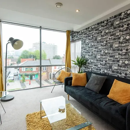 Apartment Trendy 2Br Close To Media City University Of Salford & City Center Manchester