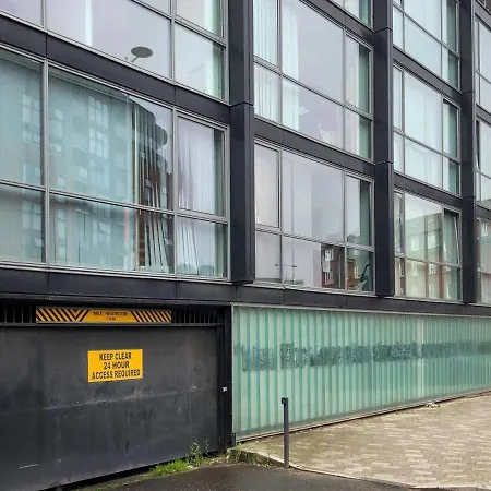 Apartment Trendy 2Br Close To Media City University Of Salford & City Center *