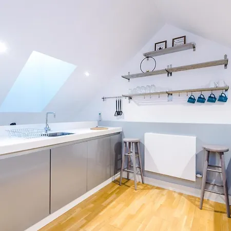Rest & Recharge At Ash House Near Mediacityuk * Manchester