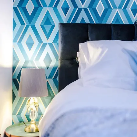 Holiday home Rest & Recharge At Ash House Near Mediacityuk Manchester
