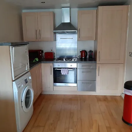 Apartment Bright Chorlton With 43 Inch Tv Manchester