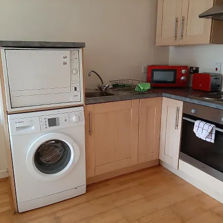 Bright Chorlton With 43 Inch Tv