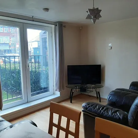 Bright Chorlton With 43 Inch Tv