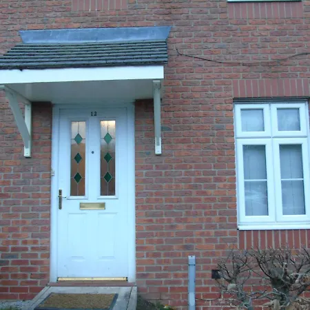 Swinton 3 Bedroom House *
