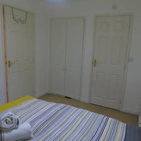 Apartment Swinton 3 Bedroom House