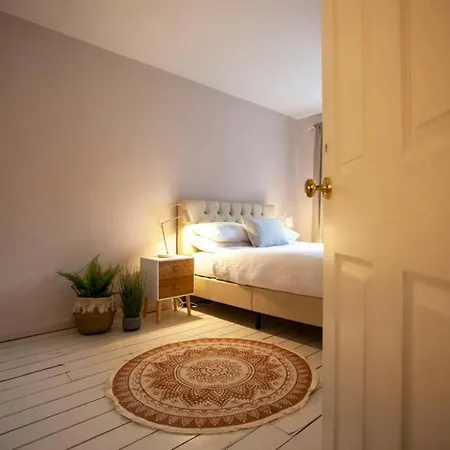 The Snug
