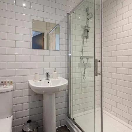Stunning 3 Bed Flat 5min To Old Trafford Stadium דירה מנצ'סטר