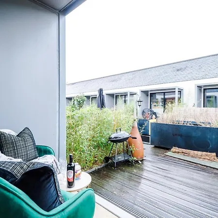 Holiday home Rest & Recharge At Ash House Near Mediacityuk Manchester