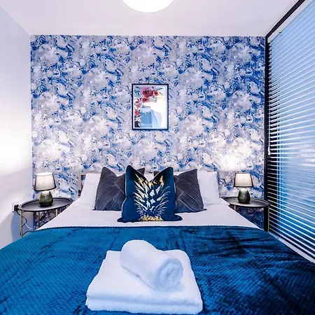Rest & Recharge At Ash House Near Mediacityuk Holiday home