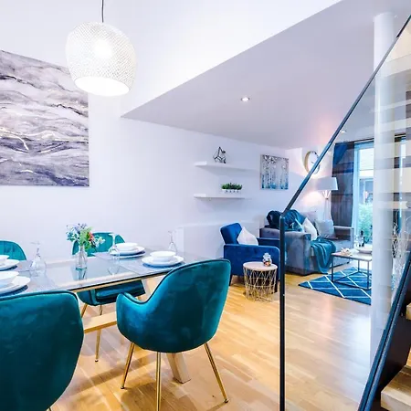 Holiday home Rest & Recharge At Ash House Near Mediacityuk