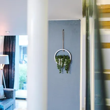 Rest & Recharge At Ash House Near Mediacityuk Holiday home *