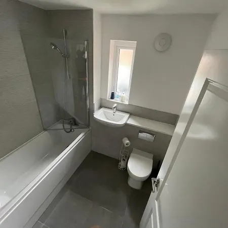 Guest house Modern With Huge Bed - Walk To Centre! Manchester