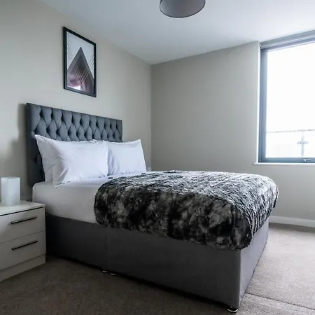 Dream Manchester Salford (Greater Manchester)