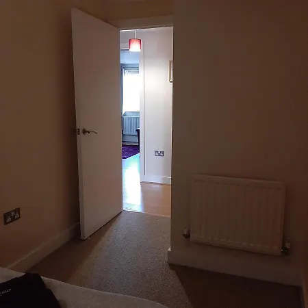 Apartment Cosy 2 Bed Near The City Centre