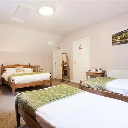 Oyo Ladybower Hotel