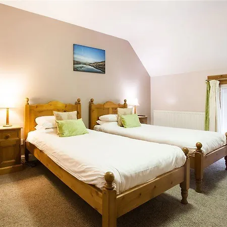 Oyo Ladybower Hotel 3*