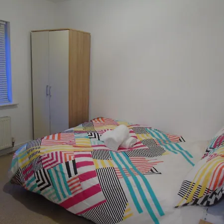 Swinton 3-bedroom House Σπίτι διακοπών *