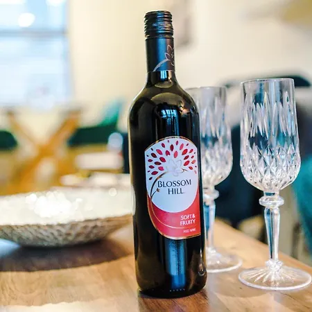 Rest & Recharge At Ash House Near Mediacityuk Holiday home Manchester