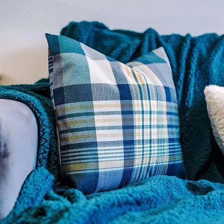 Rest & Recharge At Ash House Near Mediacityuk