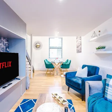 Holiday home Rest & Recharge At Ash House Near Mediacityuk