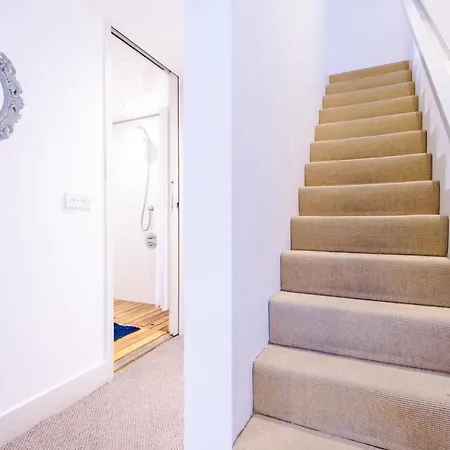Holiday home Rest & Recharge At Ash House Near Mediacityuk