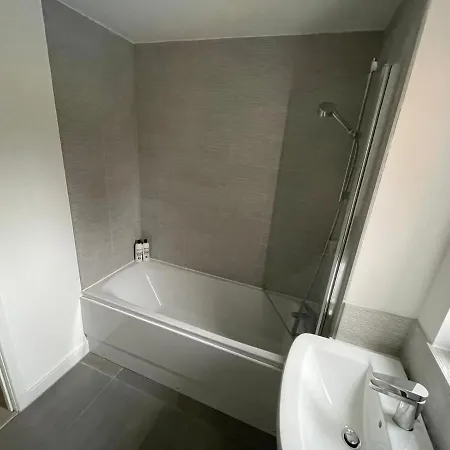 Guest house Modern With Huge Bed - Walk To Centre! Manchester