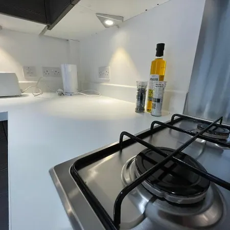 Large Bright King Sized - Short Walk From Cc * Mánchester