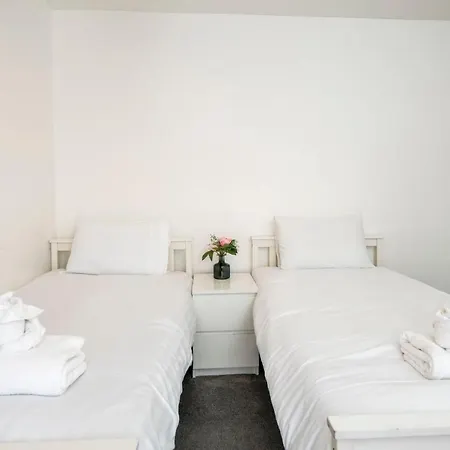 Guestready - Modern 2br In Salford * Manchester
