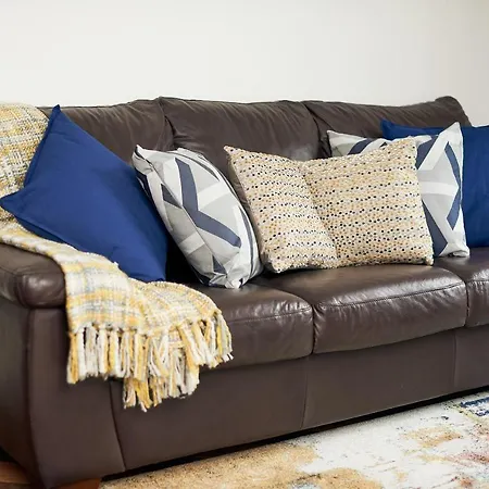 Brookview House Apartment Manchester