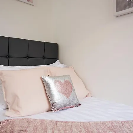 Apartment Brookview House