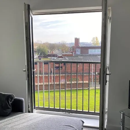Beautiful 2 Bedroom Apt Near Piccadilly * Манчестер