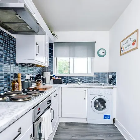2 Bedroom Hosted By Mcr Dens * Manchester
