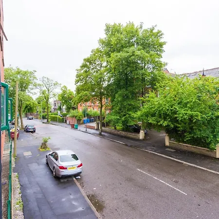 2 Bedroom Hosted By Mcr Dens Lejlighed Manchester