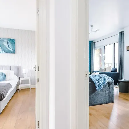 2 Bedroom Hosted By Mcr Dens * Manchester