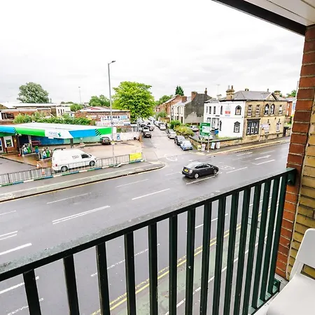 2 Bedroom Hosted By Mcr Dens * Manchester