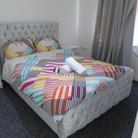 Swinton 3 Bedroom House *