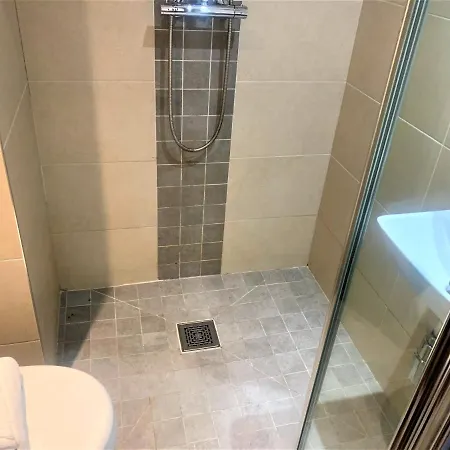 Апартаменты Luxury Central Sleeps 2 Манчестер